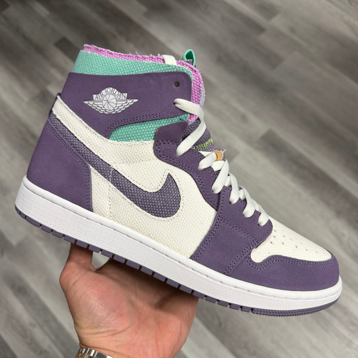Jordan 1 Mid Daybreak Tropical Twist