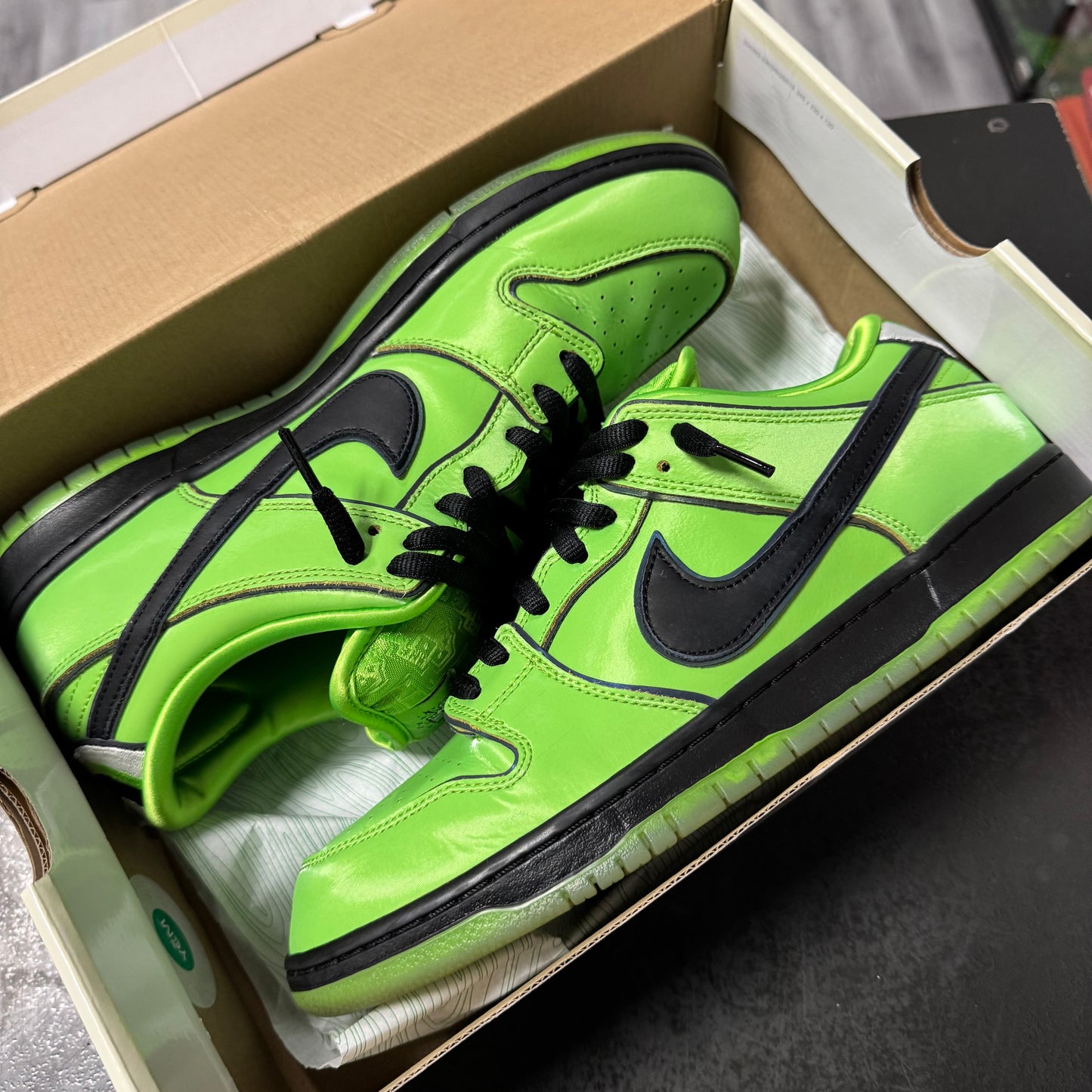 Dunk Low SB Powerpuff Buttercup / Preowned