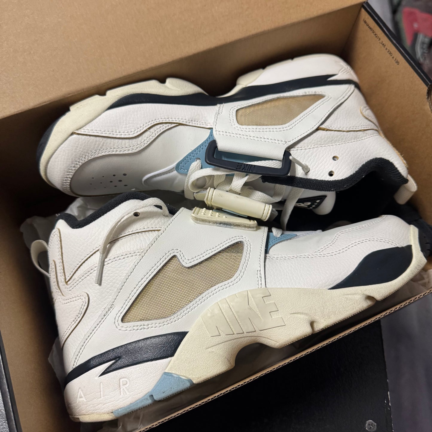 Nike Air Diamond Turf Must Be The Money / Preowned