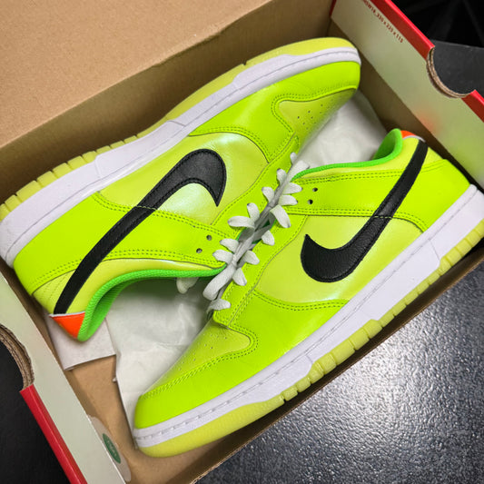 Dunk Low Splash Volt / Preowned