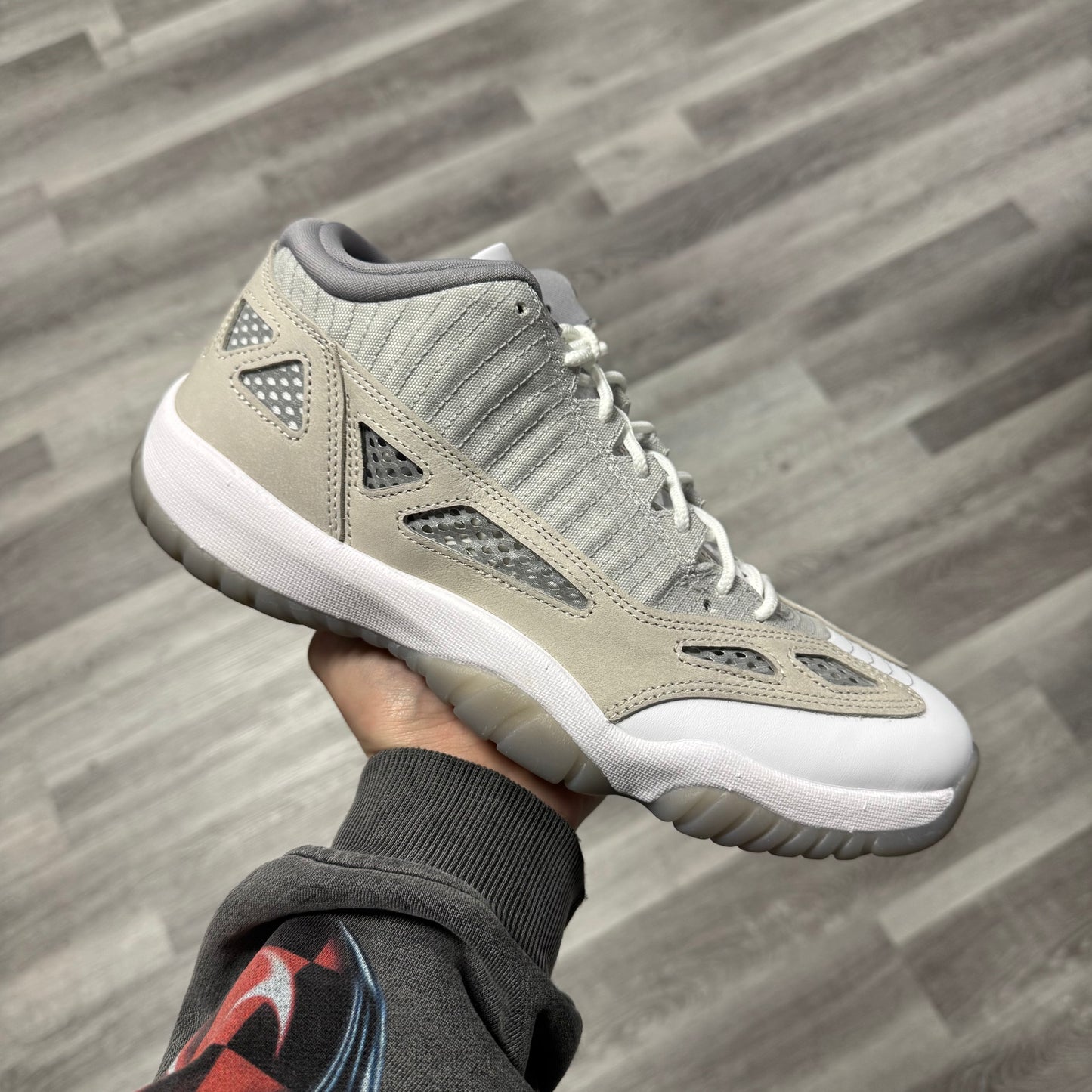Jordan 11 Low IE Light Orewood Brown / Brand New
