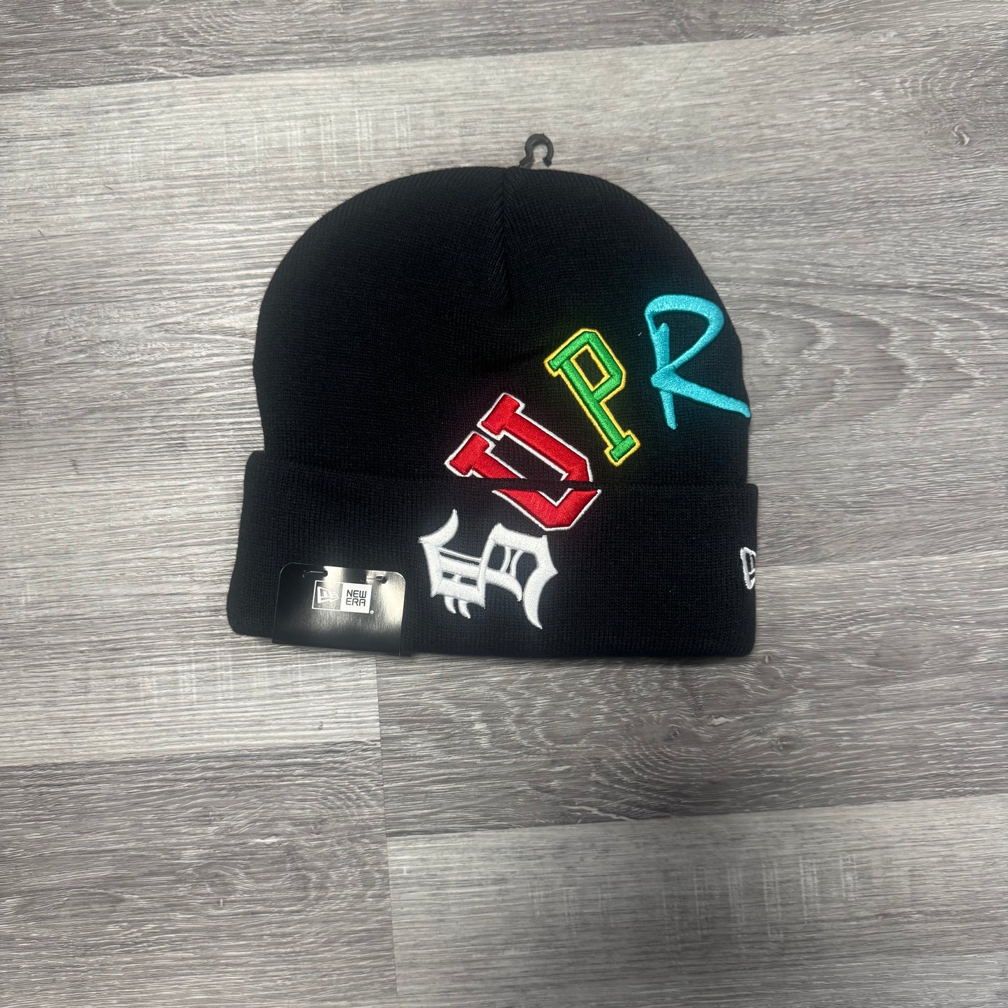 Supreme New Era Arc Beanie (Navy)