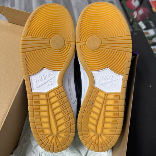 Dunk Low SB White Gum / Preowned