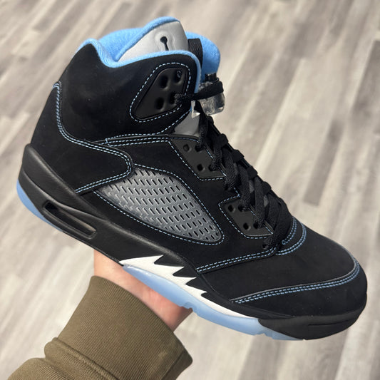 Jordan 5 Black University Blue / Brand New