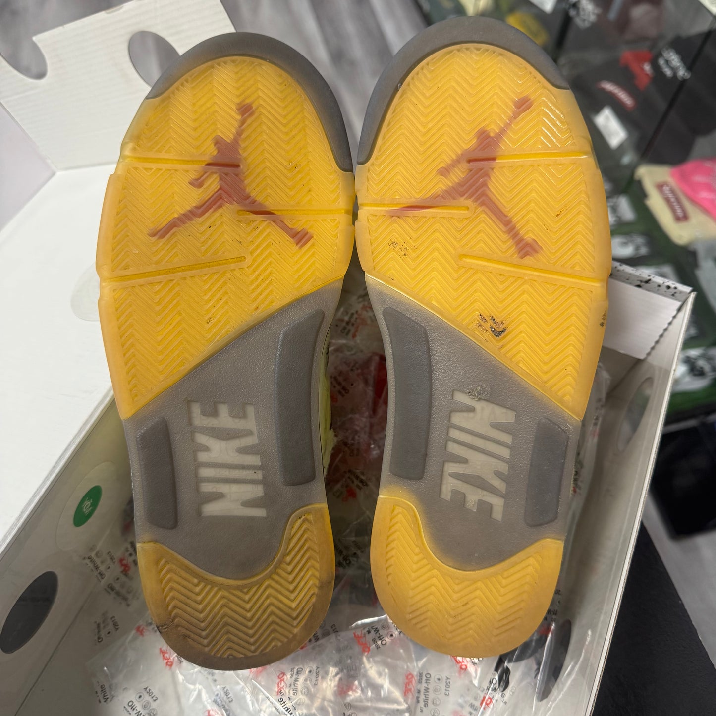 Jordan 5 Off-White Sail / Preowned
