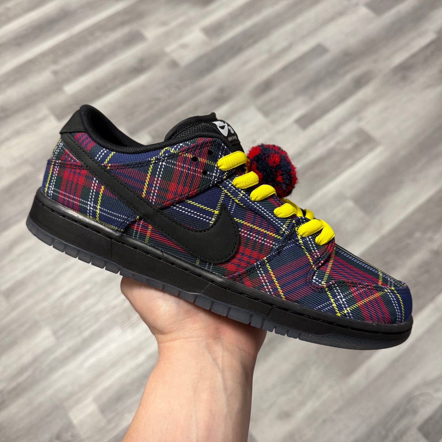 Dunk Low SB Nardwuar / Brand New