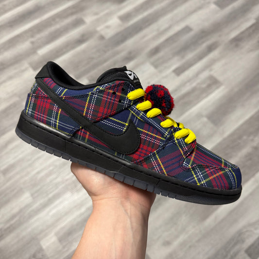 Dunk Low SB Nardwuar / Brand New