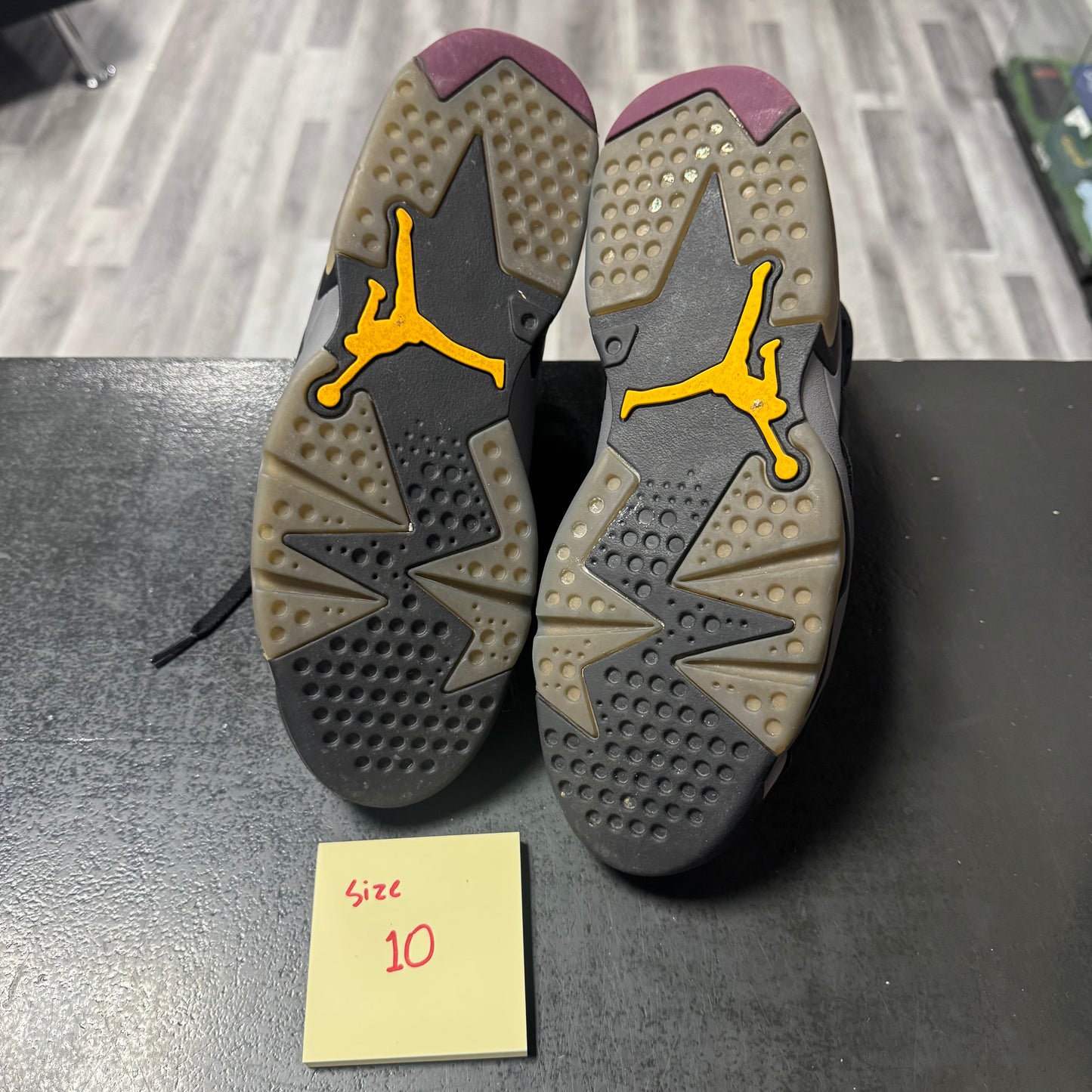 Jordan 6 Bordeaux / Preowned