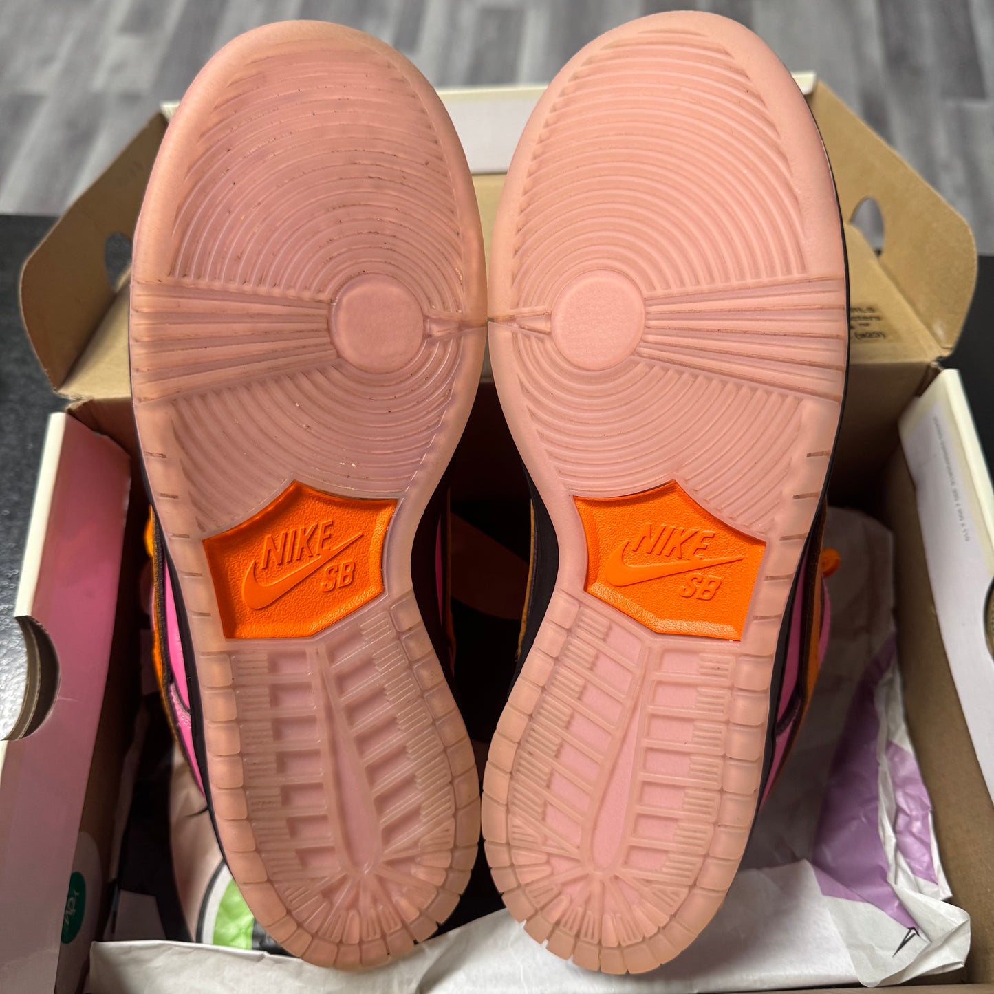 Dunk Low SB Powerpuff Blossom / Preowned