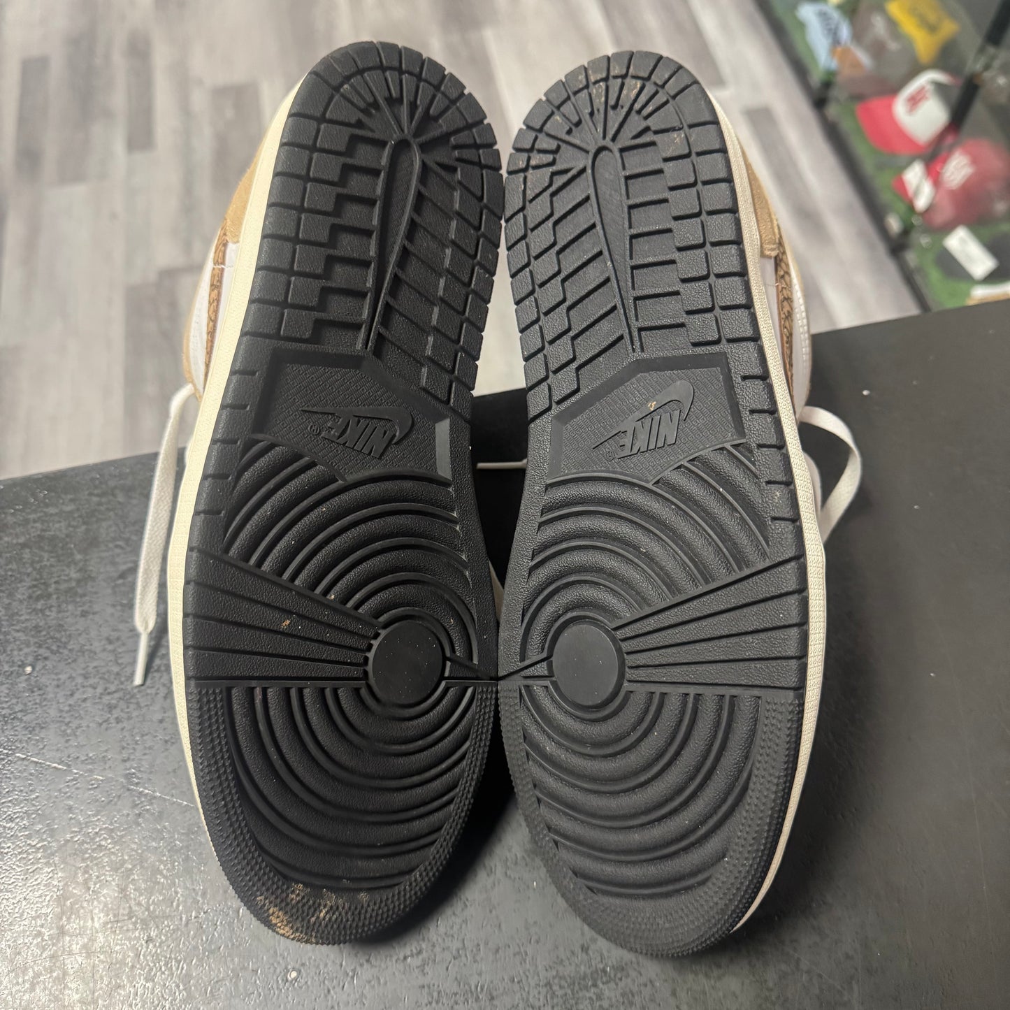Jordan 1 Low Brown Elephant / Preowned