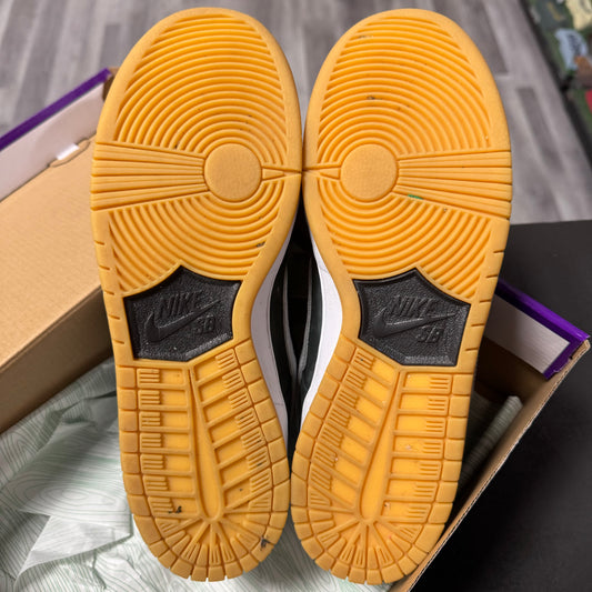 Dunk Low SB Black Gum / Preowned