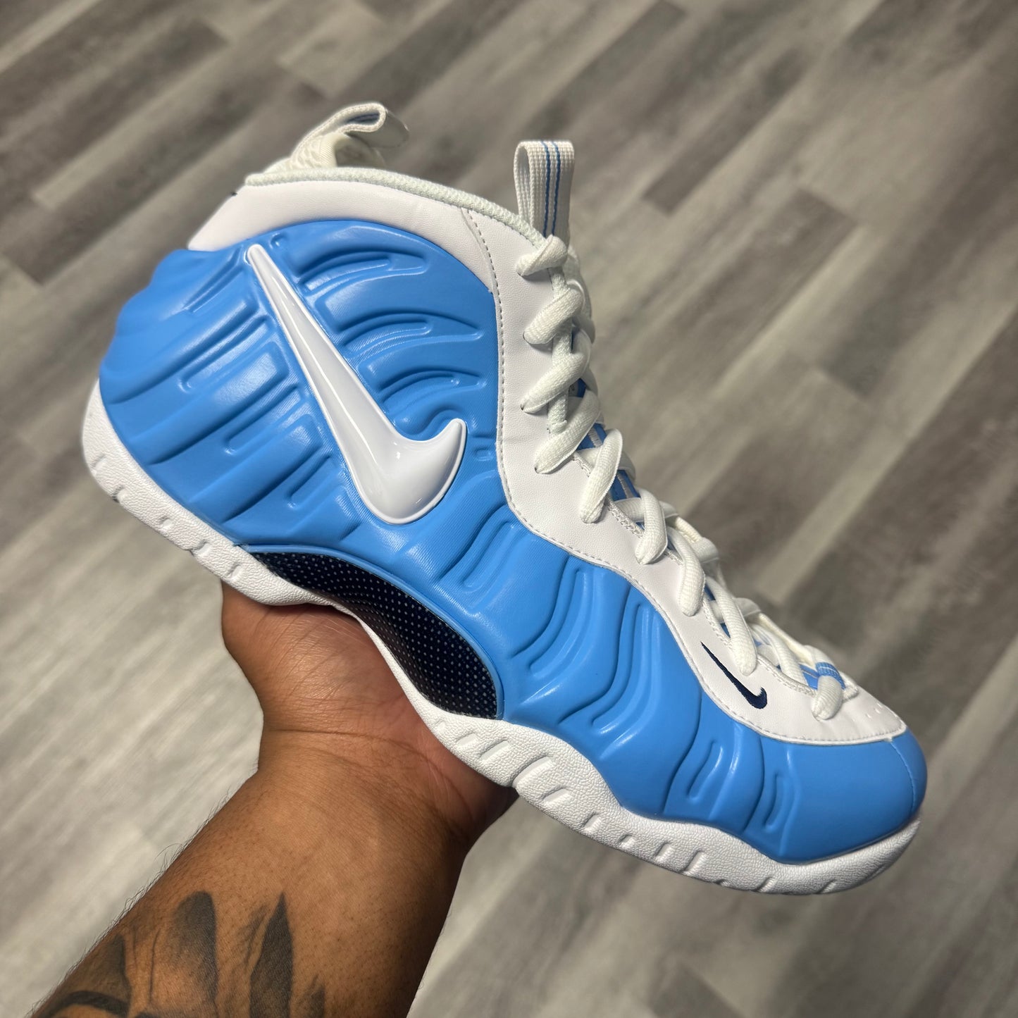Nike Air Foamposite Pro University Blue / Brand New