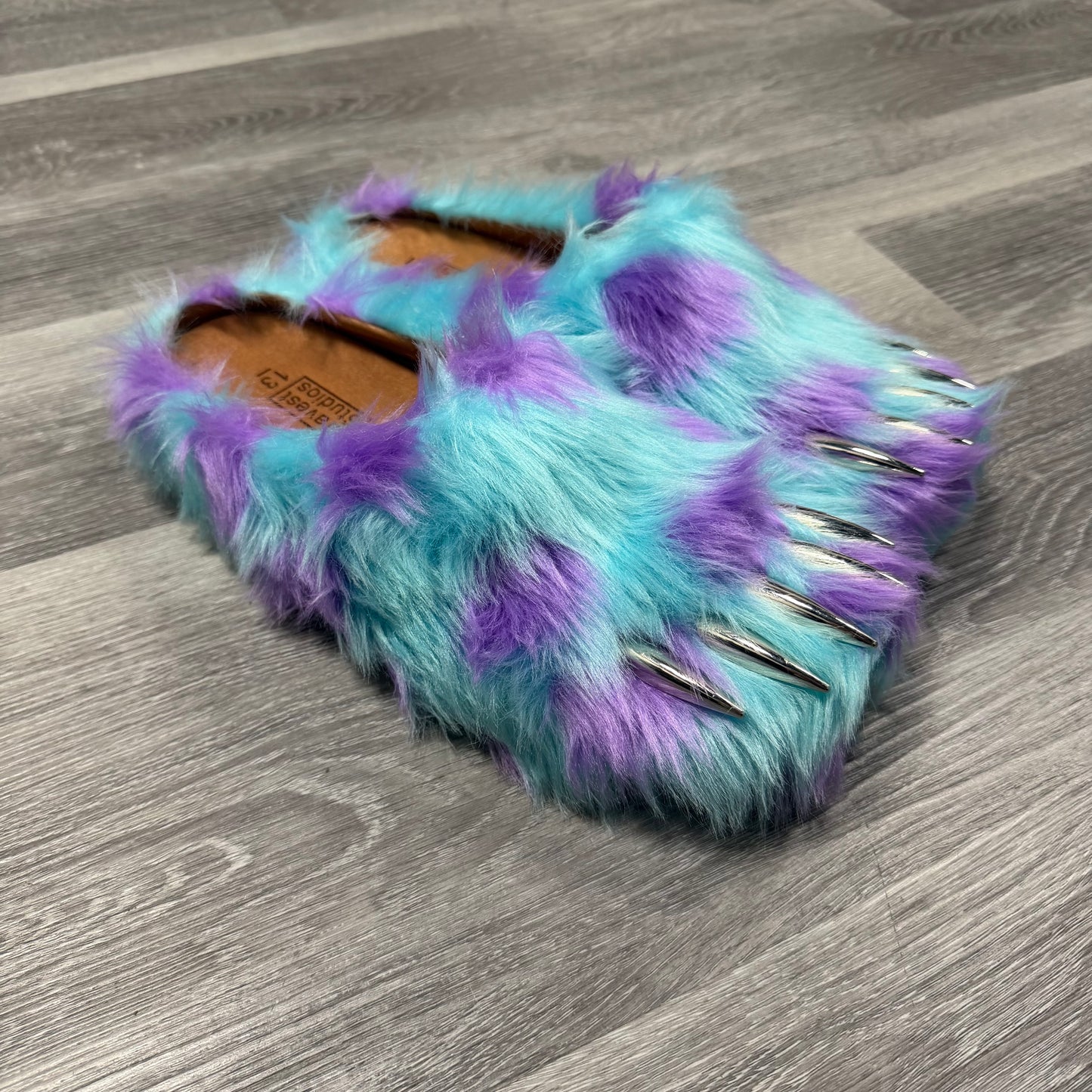Bravest Studios Bear Claws (Sully) / Brand New
