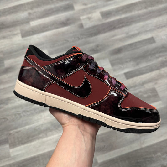 Dunk Low SE Red Panda / Brand New