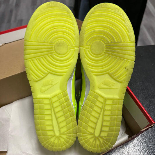Dunk Low Splash Volt / Preowned