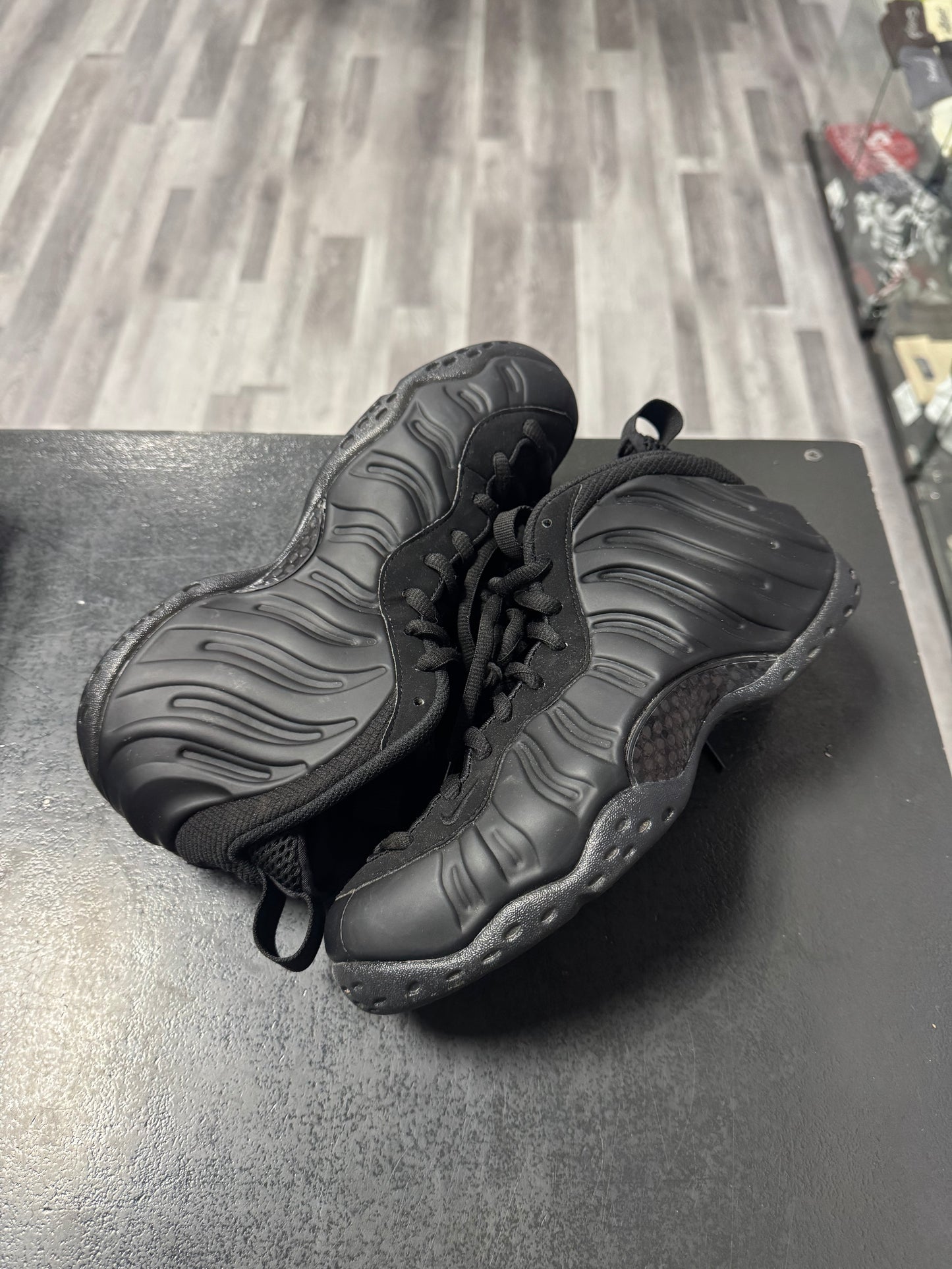Nike Air Foamposite One Anthracite / Preowned