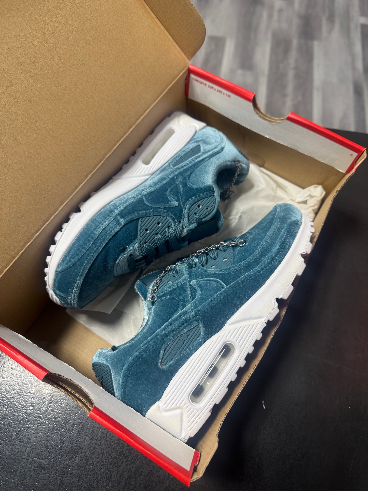 Air Max 90 Lucky Charms Ash Green / Preowned