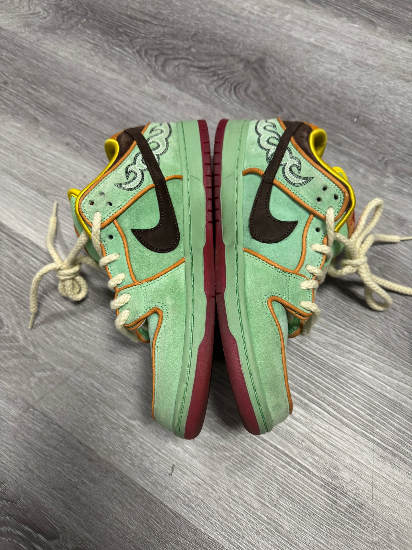 Dunk Low SB Rodeo / Preowned