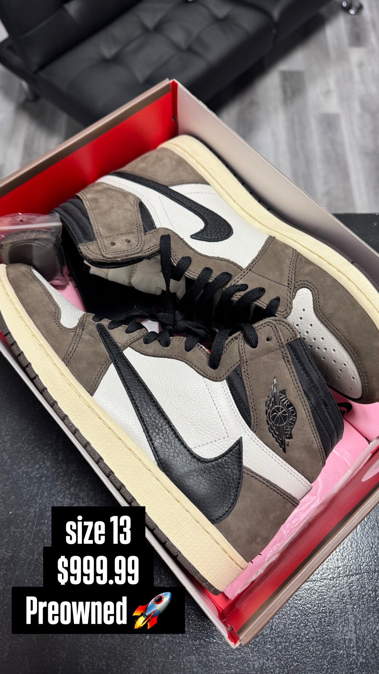 Jordan 1 High Travis Scott Mocha / Preowned