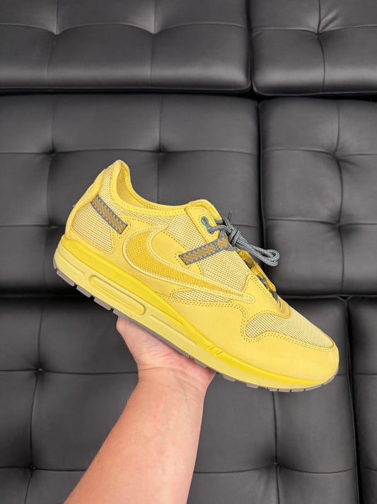 Air Max 1 Travis Scott Saturn Gold / Brand New