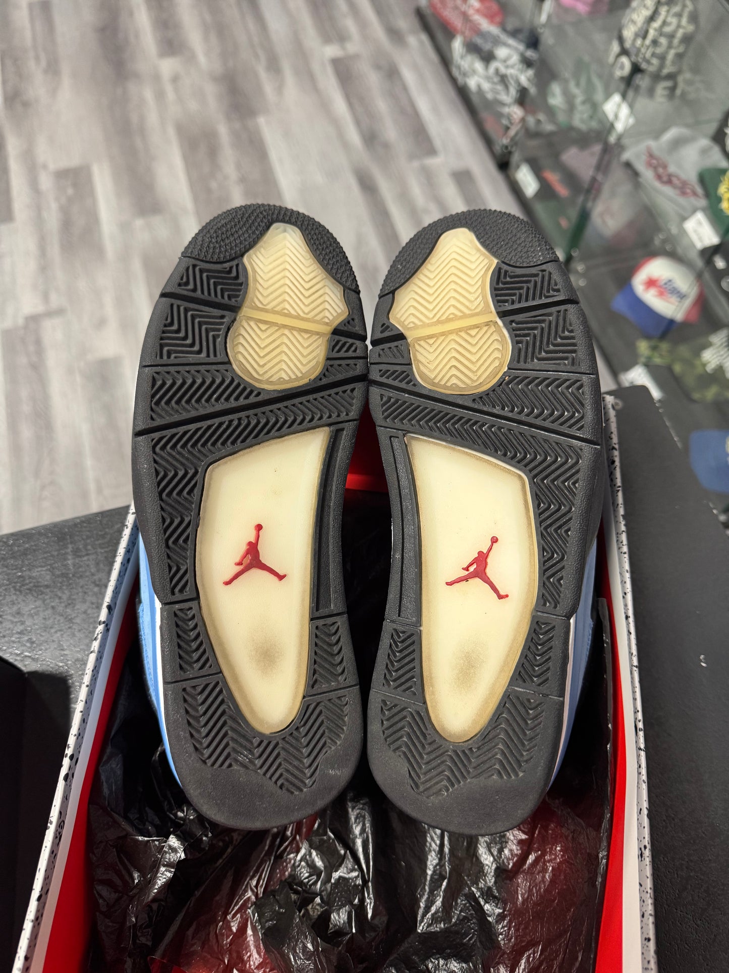 Jordan 4 Travis Scott Cactus Jack / Preowned