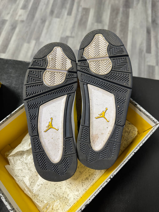 Jordan 4 Lightning / Preowned