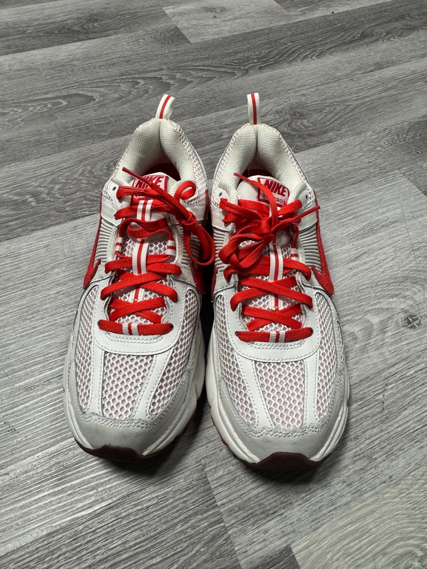 Nike Zoom Vomero 5 Valentines Day / Preowned