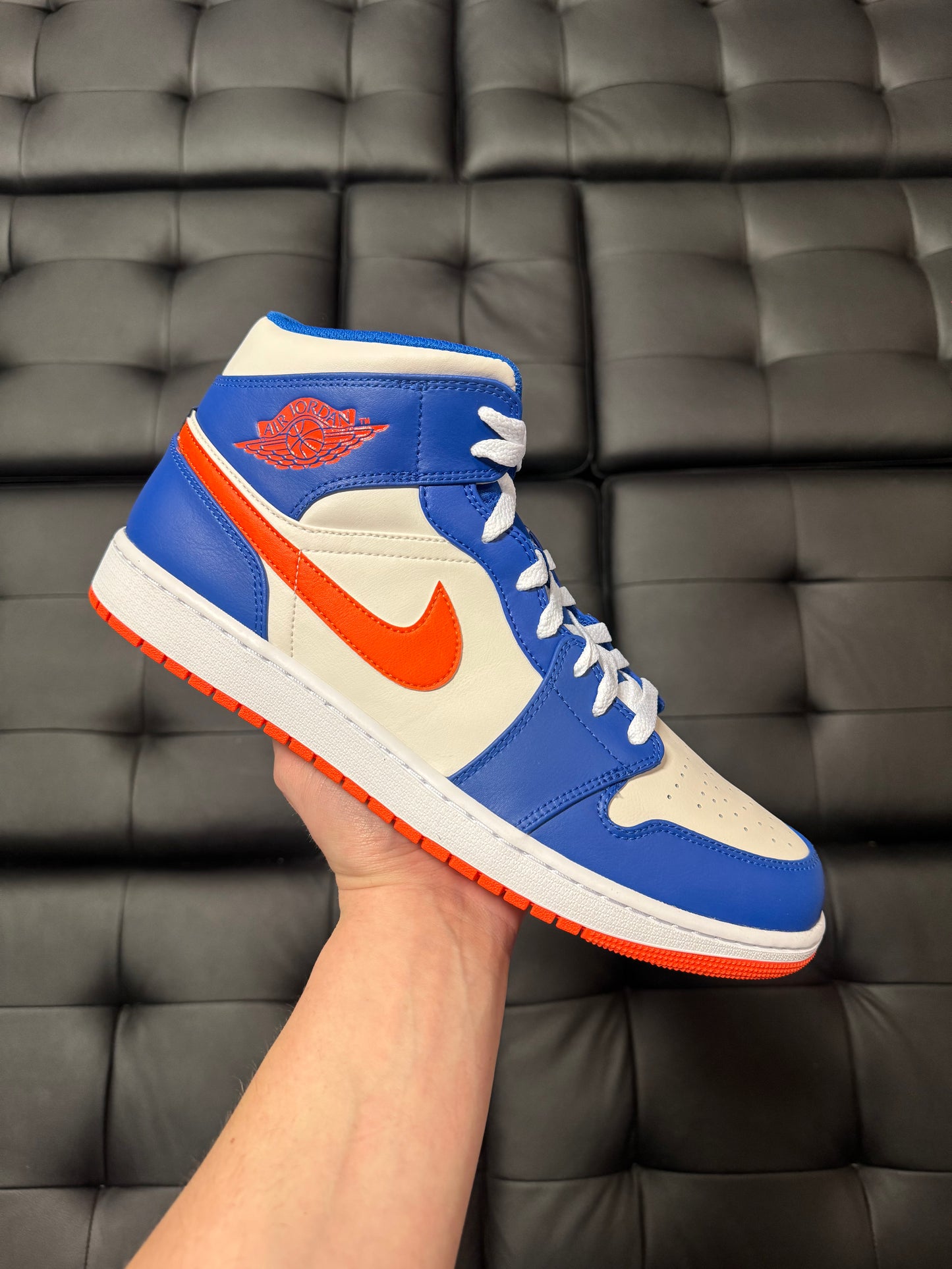 Jordan 1 Mid Knicks / Brand New