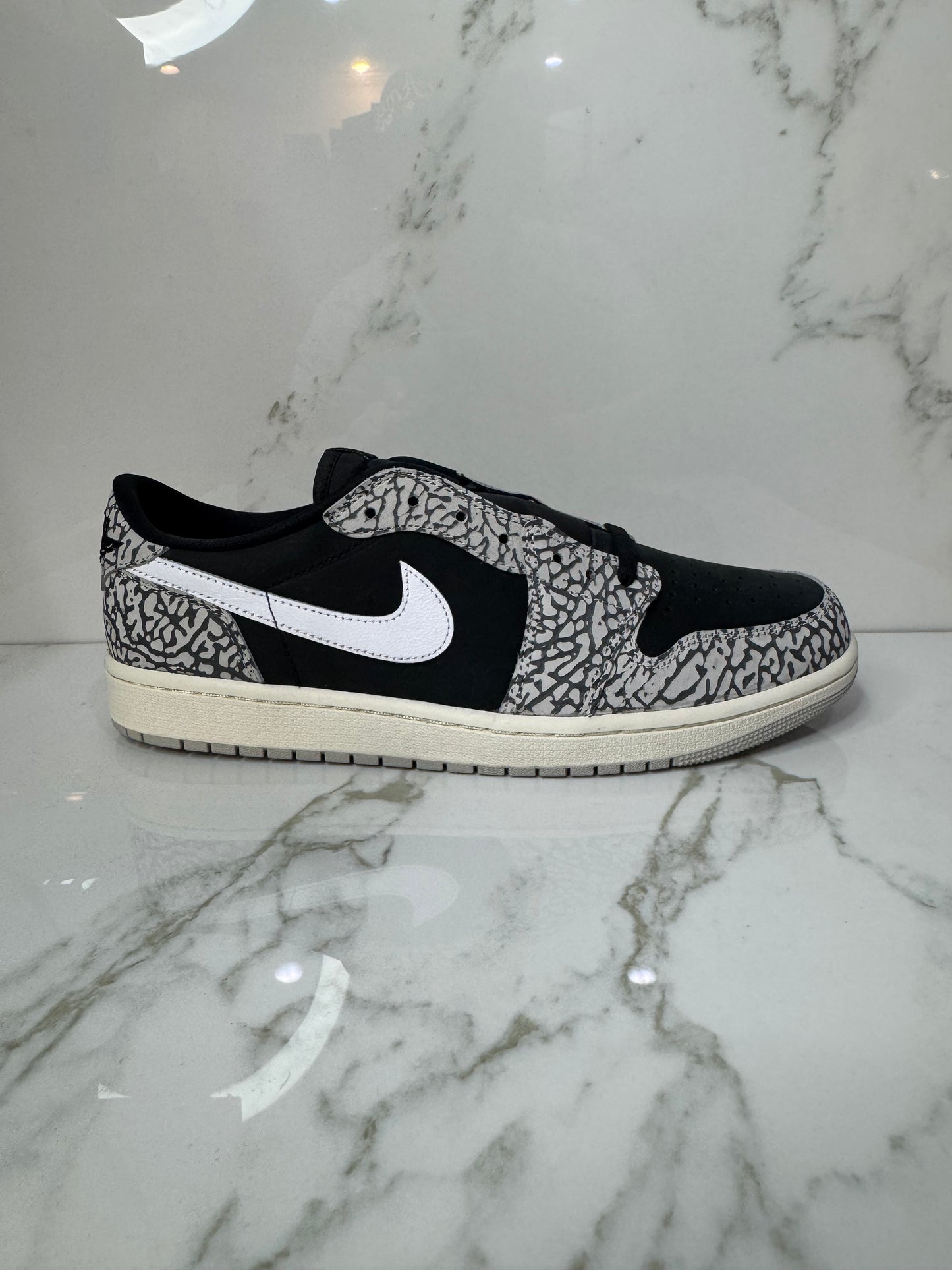 Jordan 1 Low Black Cement / Brand New