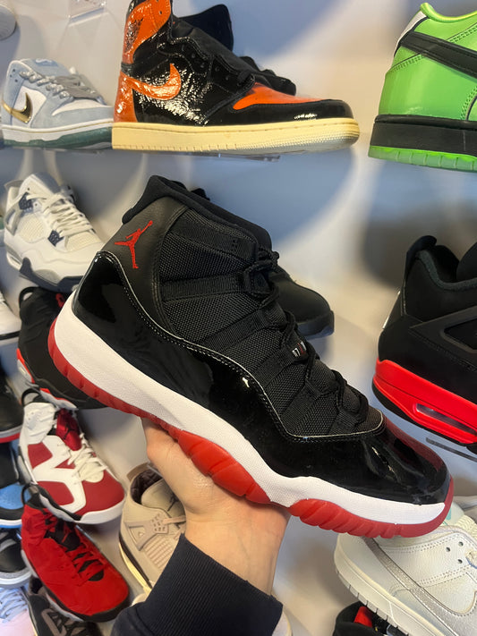Jordan 11 Bred / Brand New