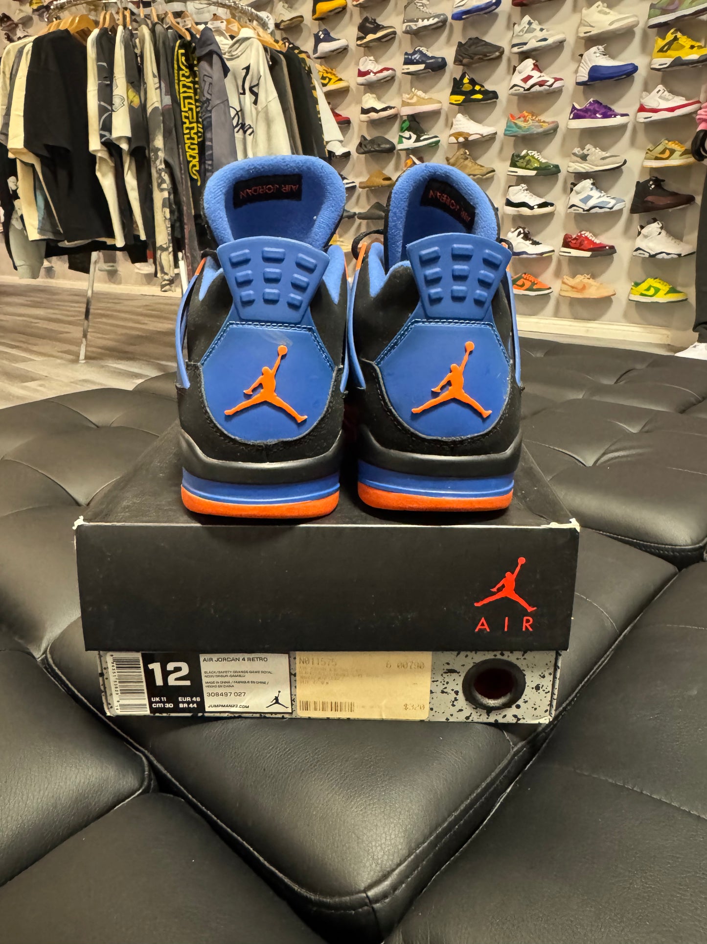 Jordan 4 Cavs / Preowned