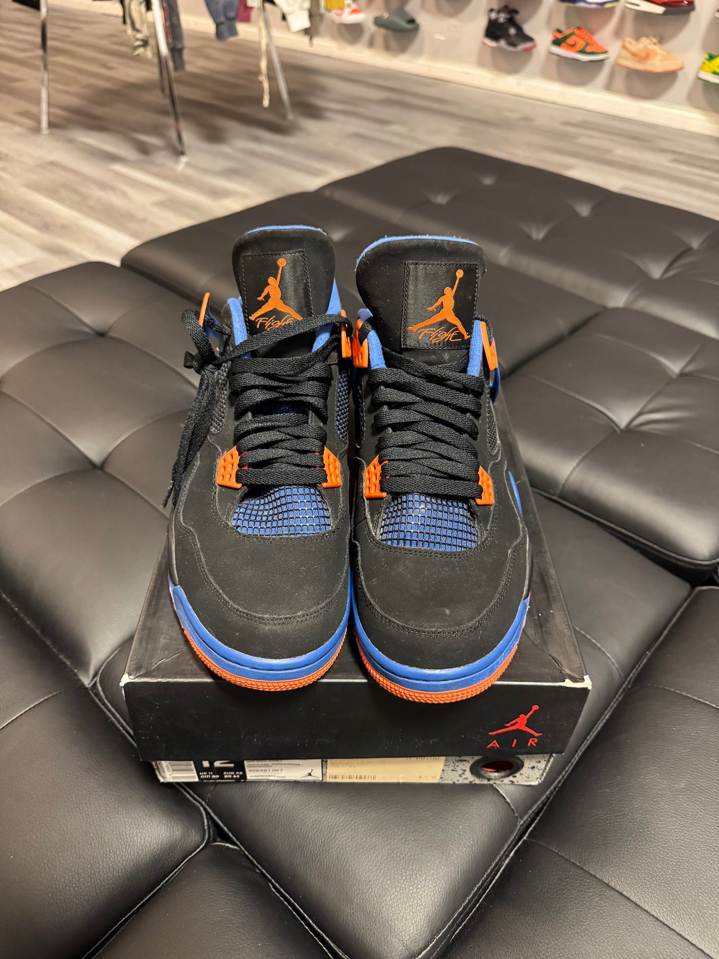 Jordan 4 Cavs / Preowned