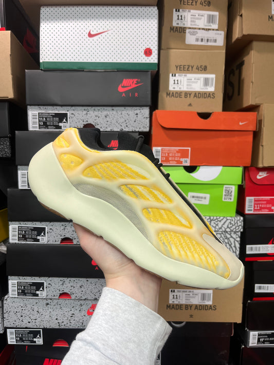 Yeezy 700 Mono Safflower / Brand New