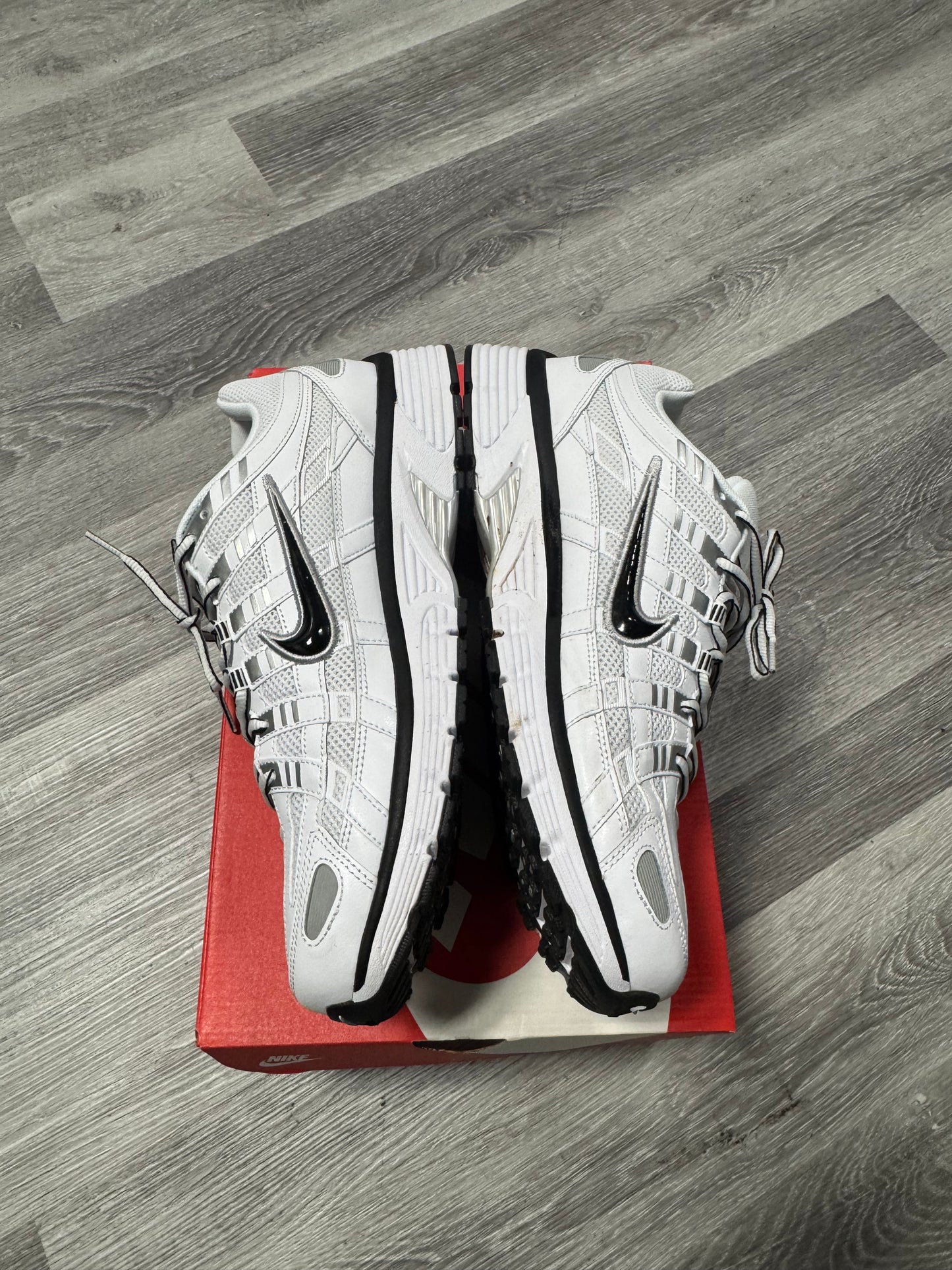 Nike P-6000 White Metallic Silver / Preowned