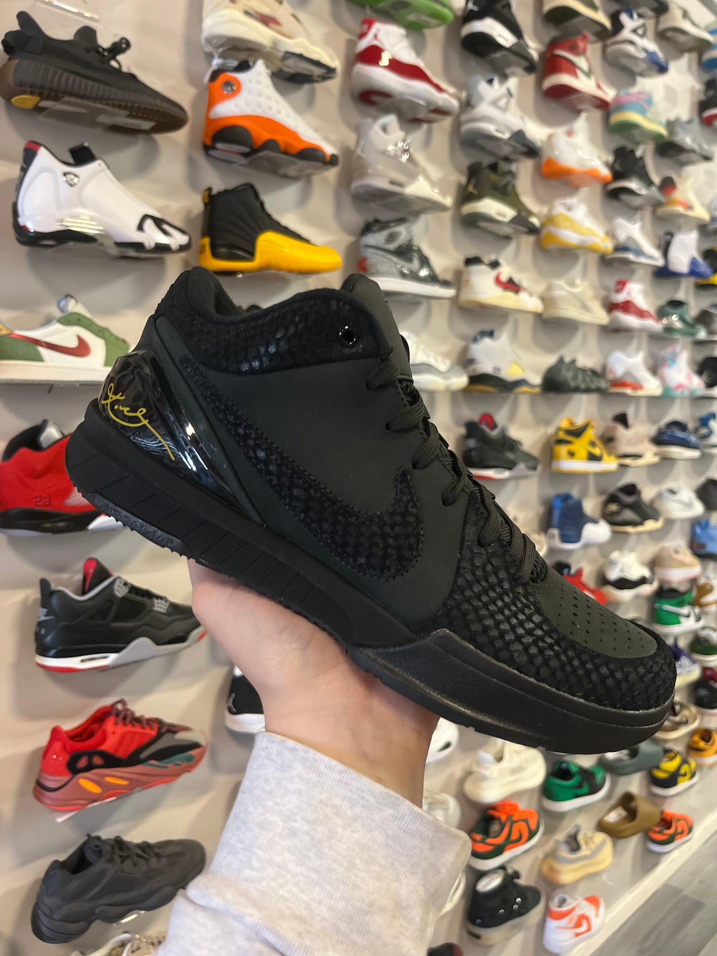 Kobe 4 Gift of Mamba / Brand New