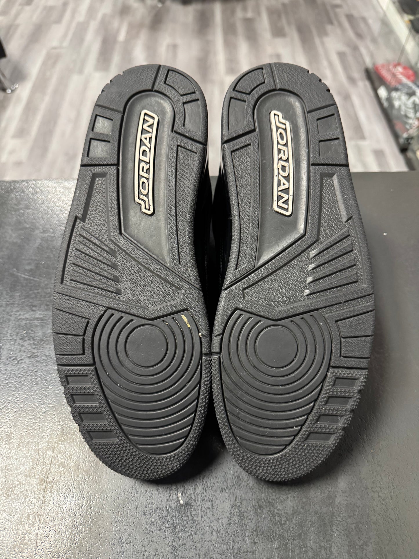 Jordan 3 Black Cat / Preowned