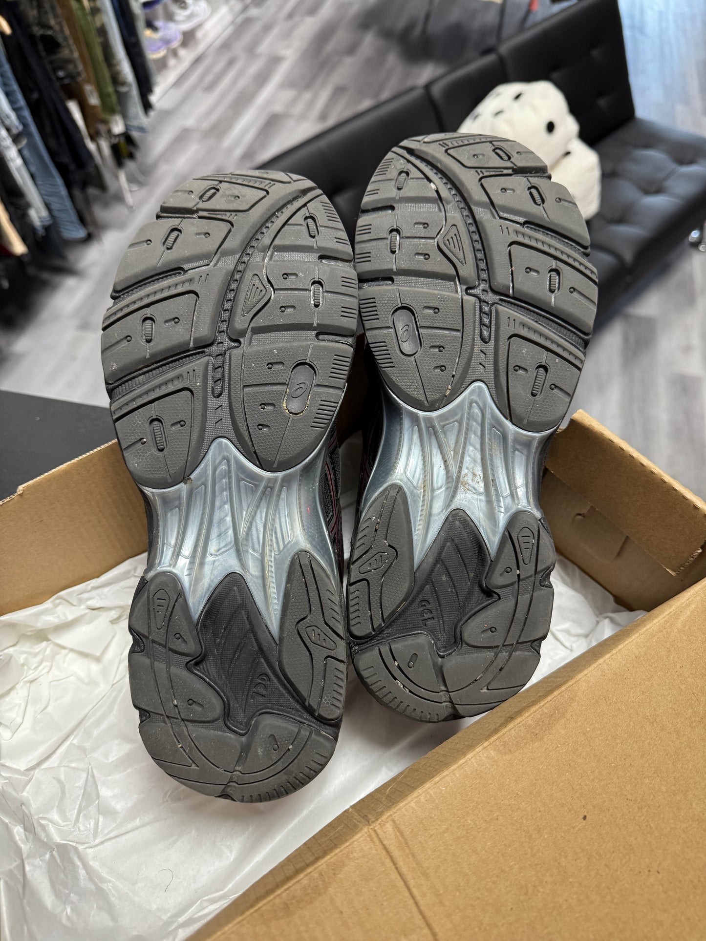 Asics GT-2160 Bred / Preowned