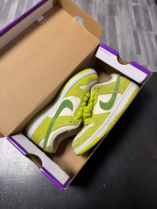 Dunk Low SB Green Apple / Preowned