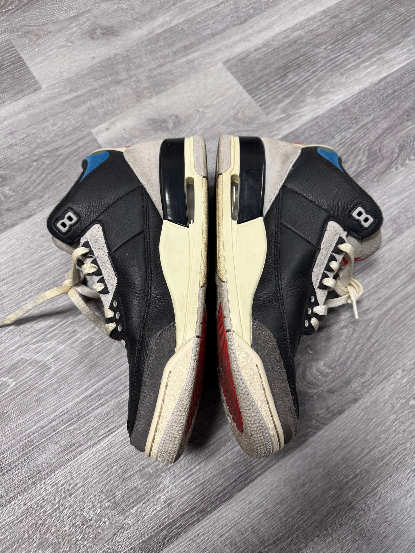 Jordan 3 Rare Air / Preowned