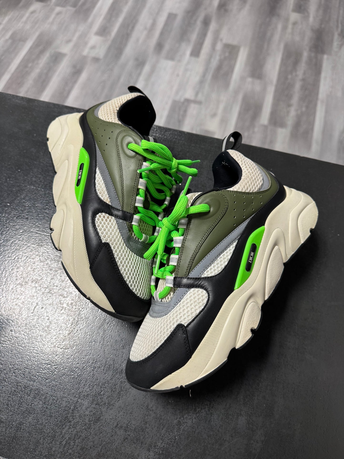 Dior B22 Cream White Olive Black / Preowned