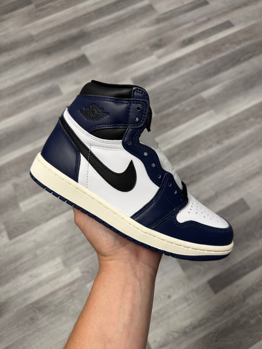 Jordan 1 Midnight Navy / Brand New