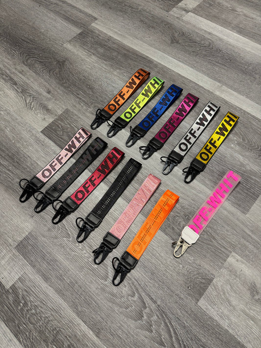 "OFF-WHITE" Keychain