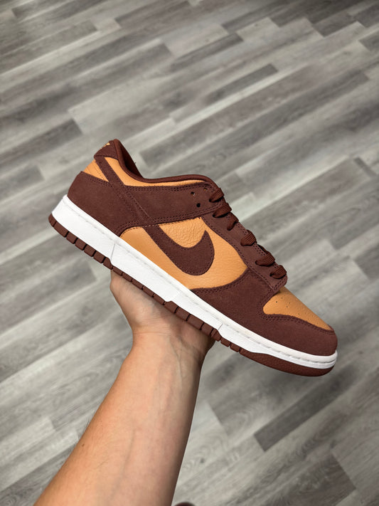 Dunk Low Amber Brown / Brand New