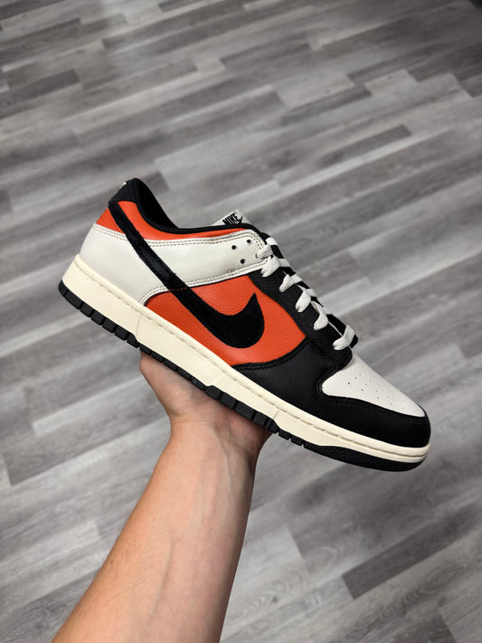 Dunk Low Vintage Coral / Brand New